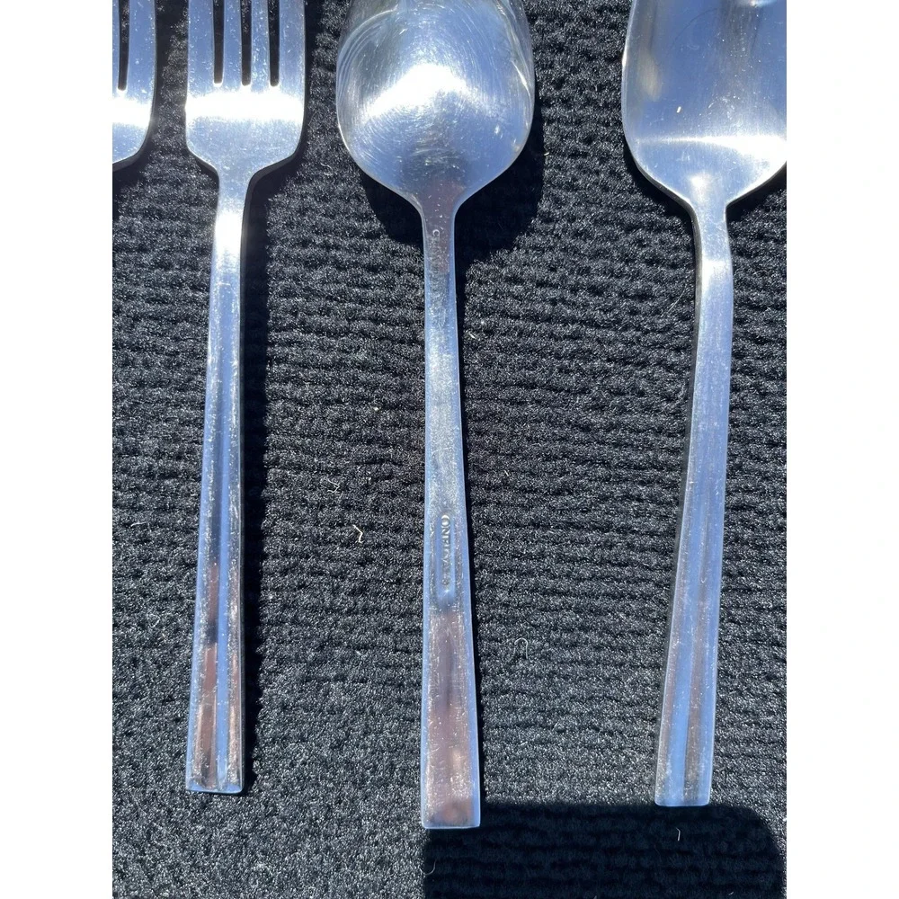 Oneida seventeen piece